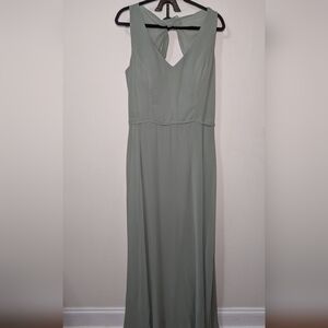 Dear Cleo Sage Green Sleeveless Kylie Bridesmaid Dress Women's Size 20